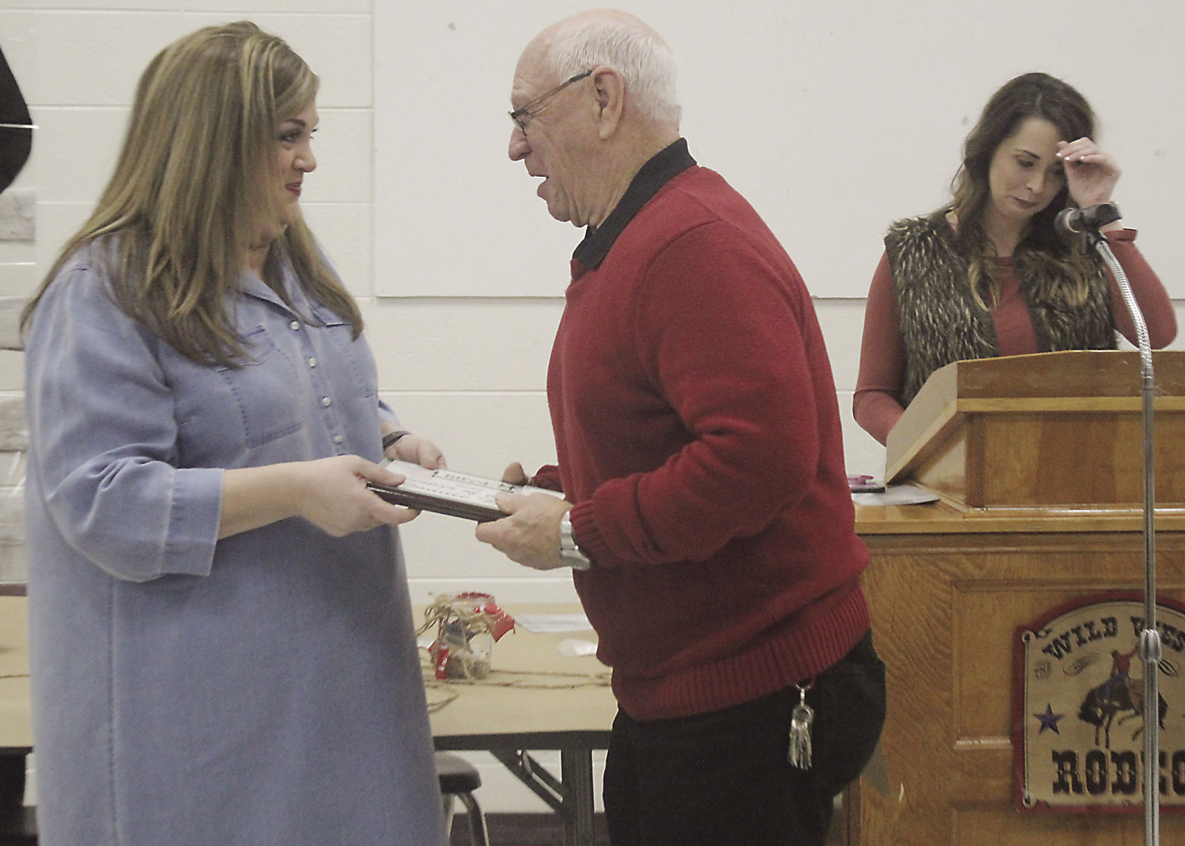 Chamber banquet honors volunteers, businesses and organizations